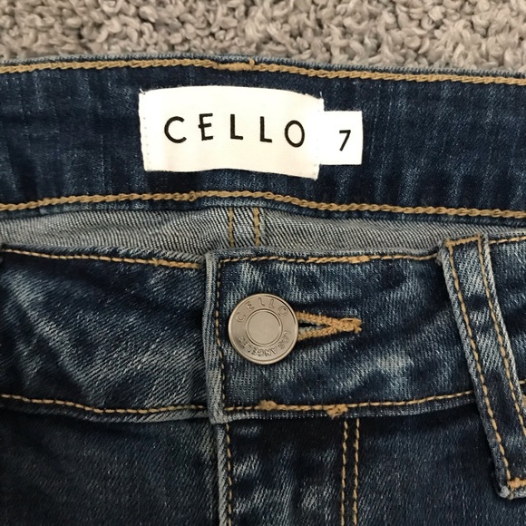 CELLO Womens / Juniors Cropped Skinny Distressed Blue Jeans Size 7 - Picture 4 of 7